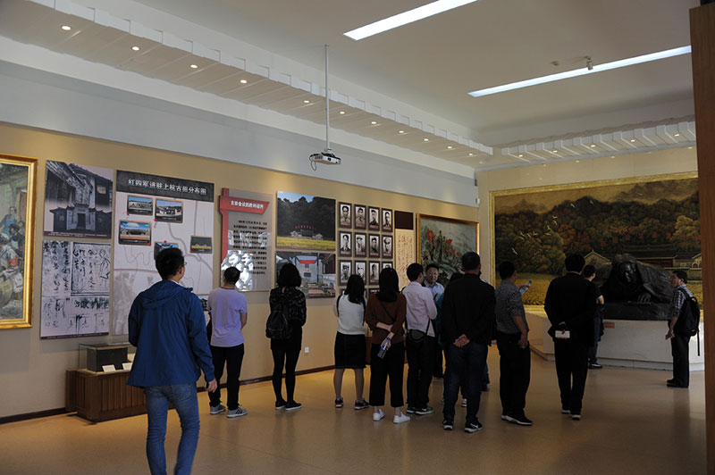 爱游戏aiyouxi（中国）党支部组织党员干部赴古田参观学习