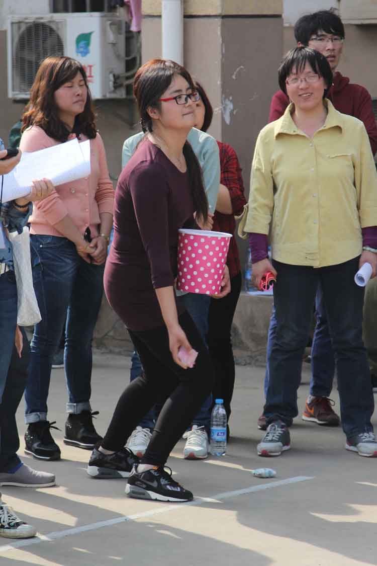 爱游戏aiyouxi(中国)员工积极参加院趣味运动会